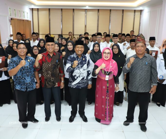 Wakil Bupati Sumbawa Barat Lantik 26 Kepala Sekolah, Begini Pesanya..?