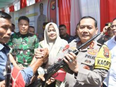 Kapolda NTB Hadiri Islah Warga Renda dan Cenggu dan Musnahkan Senpi Dari Konflik Kedua Desa