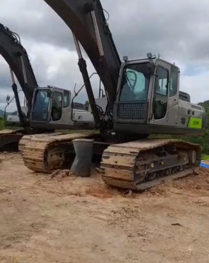 Alat Berat Tujuan Lantung Diduga untuk Pati, Merusak Jalan Baru Diaspal