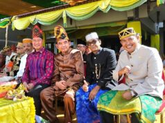 HMS Bersama Ribuan Warga Sumbawa Ikuti Upacara HUT Kabupaten Sumbawa Ke-65, Banyak Capaian Yang Rasakan