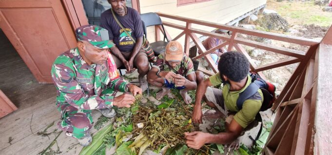 Babinsa Koramil Jila Ajak Warga Masyarakat Jila Jaga Kamtibmas Wilayah Agar Tetap Kondusif