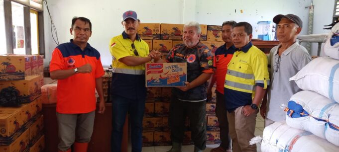 PT. AMNT Salurkan Bantuan Korban Banjir