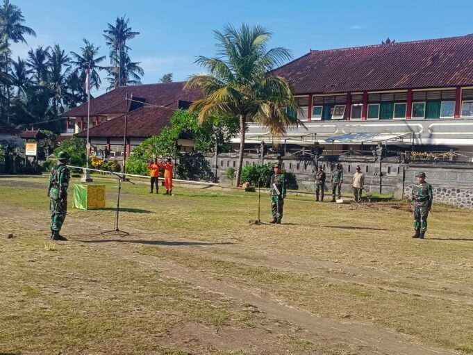 Panas Terik Menyengat Kulit Peserta Gladi Bersih Berapi Api