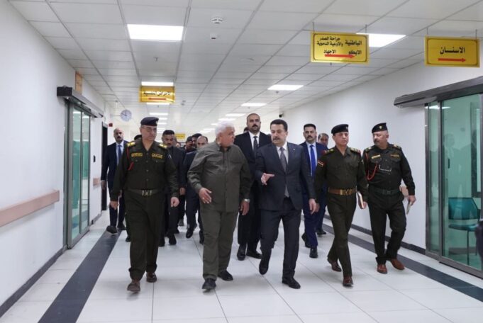 Berita Foto: Perdana Menteri Irak Kunjungi Korban Luka Serangan AS