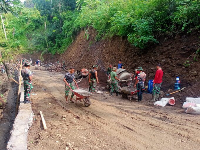 Satgas TMMD Ke-119 Kodim 1623/Karangasem: Dibukanya Jalan Di Bukit Catu Selumbung Menjadi Objek Wisata Baru Masa Depan