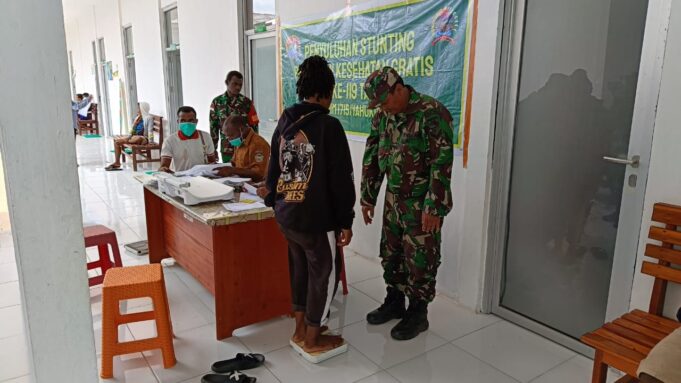 Satgas TMMD Ke-119 Kodim 1715/Yahukimo Berikan Penyuluhan Stunting dan Pengobatan Gratis