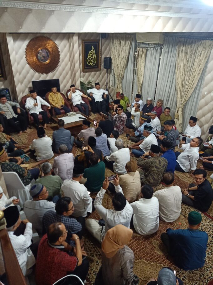 Hadiri Iftar dan Silaturahim Ikasum Jaya, Ketua DPRD Ajak Ikasum Jaya Bangun Sumbawa