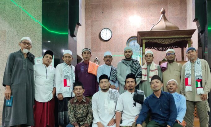 Jamaah Masjid Nurul Islam Maluk Meneteskan Air Mata Subuh Tadi, Ada apa yah…?