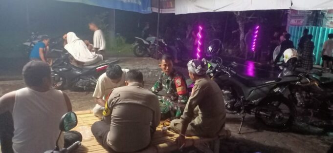 Posramil Suela dan Polsek Suela Gelar Patroli Humanis Bulan Ramadhan