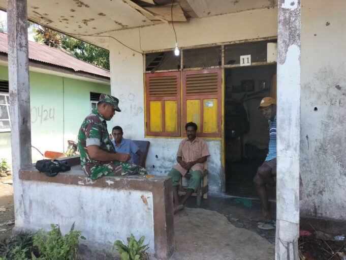 Perkokoh Kemanunggalan, Babinsa Koramil 1710-07/Mapurujaya Rutin Komsos Bersama Warga Binaan