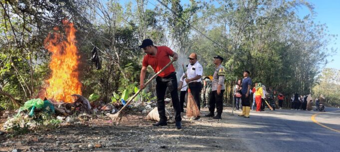 Kades Benete Himbau Perusahaan Serius Tangani Sampah