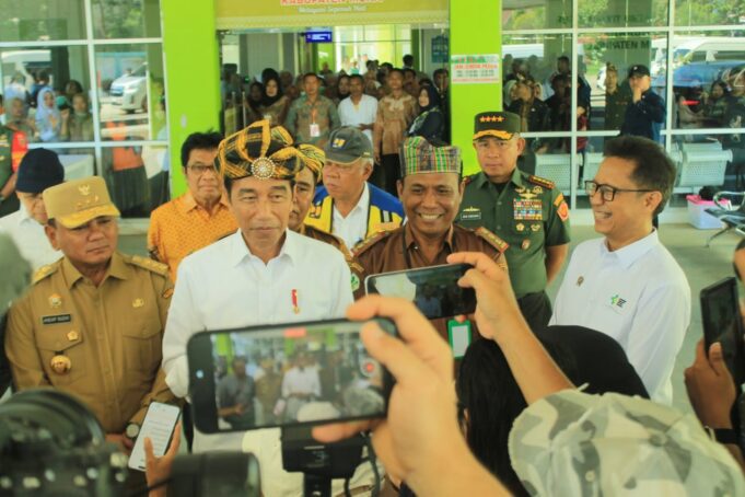 Panglima TNI Dampingi Presiden RI Kunjungan Kerja ke Provinsi Sulawesi Tenggara