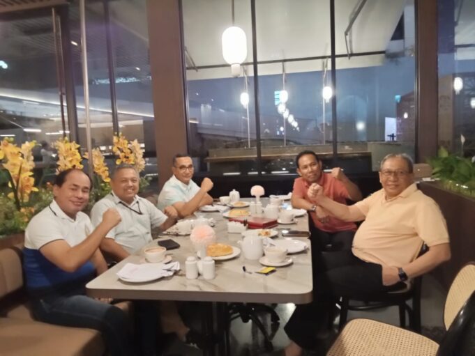 Makin Solid, Pasangan MOFIQ Bertemu Musyafirin dan Sekretaris PDIP NTB