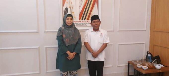 Umi Rohmi Maju di Pilkada NTB bersama Haji Firin