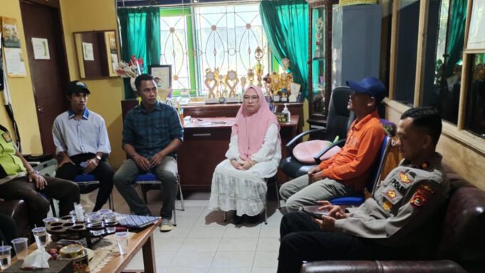 Dua Siswa Yang Viral Baku Hajar di Media Sosial Kini Telah Berdamai
