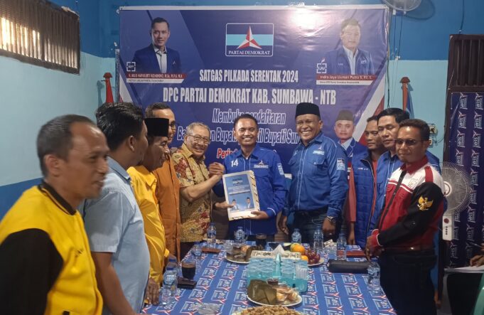 H. Mo Mendaftar ke Partai Demokrat