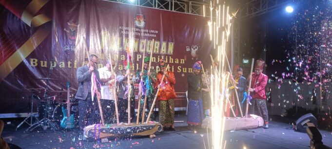 Bawa MARAS, KPU Sumbawa Luncurkan Tahapan Pemilihan Bupati dan Wakil Bupati Sumbawa 2024