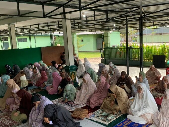 Kodim 1710/Mimika Gelar Sholat Idul Adha 1445 H