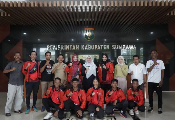 Berlaga di Kejurnas Junior, Wabup Lepas Atlet Panahan Sumbawa