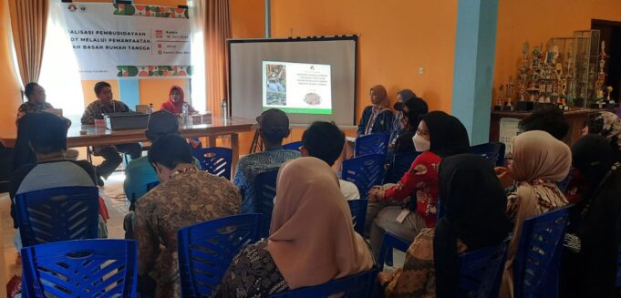Mahasiswa KKN Kordova Sosialisasi Budidaya Magot BSF, Kades Belo Beri Apresiasi