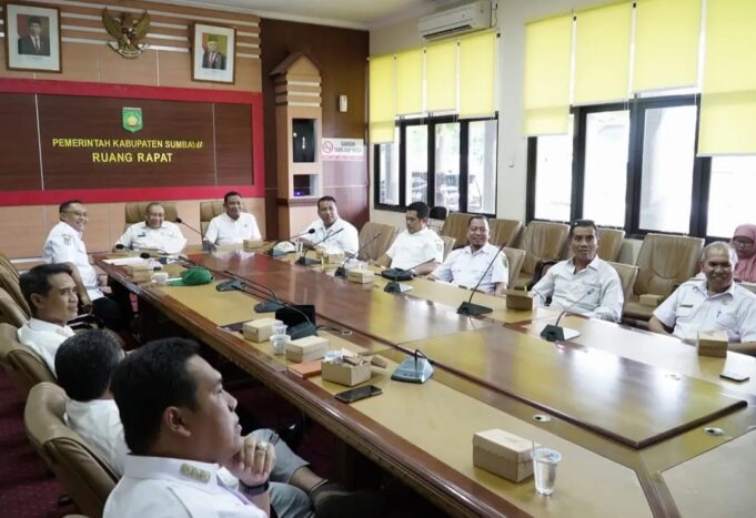 Edisi Khusus Kemerdekaan, Bupati Wawancara Bersama Tim Tempo Inti Media Harian
