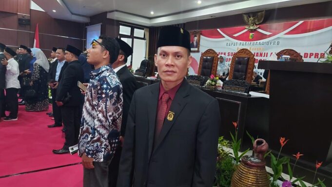 Resmi Duduk di Kursi DPRD Lombok Timur, Ahmad Amrullah Bersyukur-Sampaikan Terima Kasih ke Relawan
