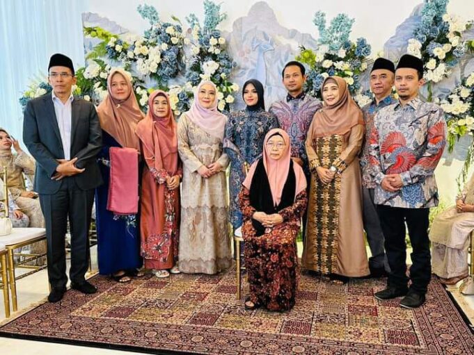 Peroleh Restu Hj Rauhun dan TGB, Rohmi-Firin Daftar ke KPU 28 Agustus 2024