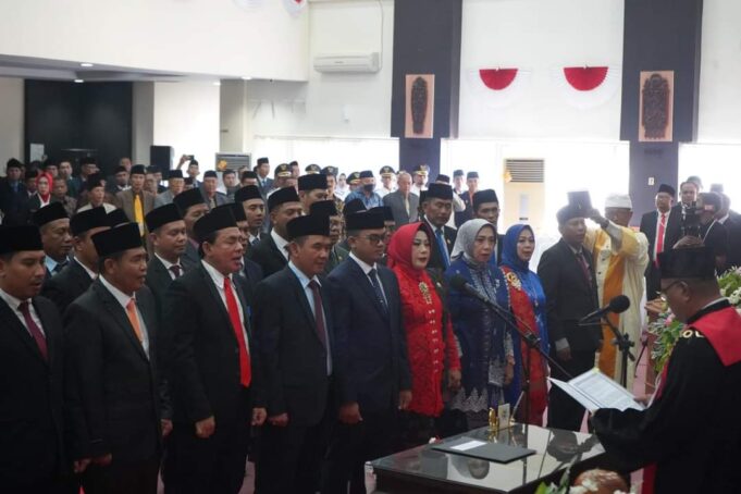 Resmi Dilantik, Ini Anggota DPRD Kabupaten Sumbawa 2024-2029