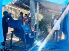 Atasi Kelangkaan Pakan Di Musim Kemarau, Pemdes Poto dan UTS Produksi Pakan Silase