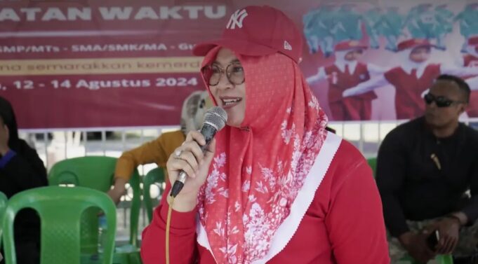 Wabup Buka Gerak Jalan Ketepatan Waktu Tingkat SMP dan SMA