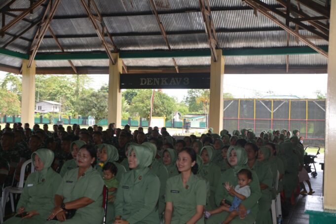 Tingkatkan Kesadaran Hukum, Anggota Kodim Mimika Dan Keluarganya Ikuti Penyuluhan Hukum