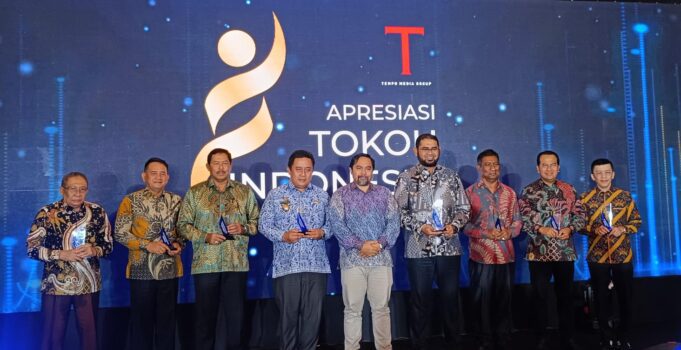 Bupati Sumbawa Terima Penghargaan Apresiasi Tokoh Indonesia 2024