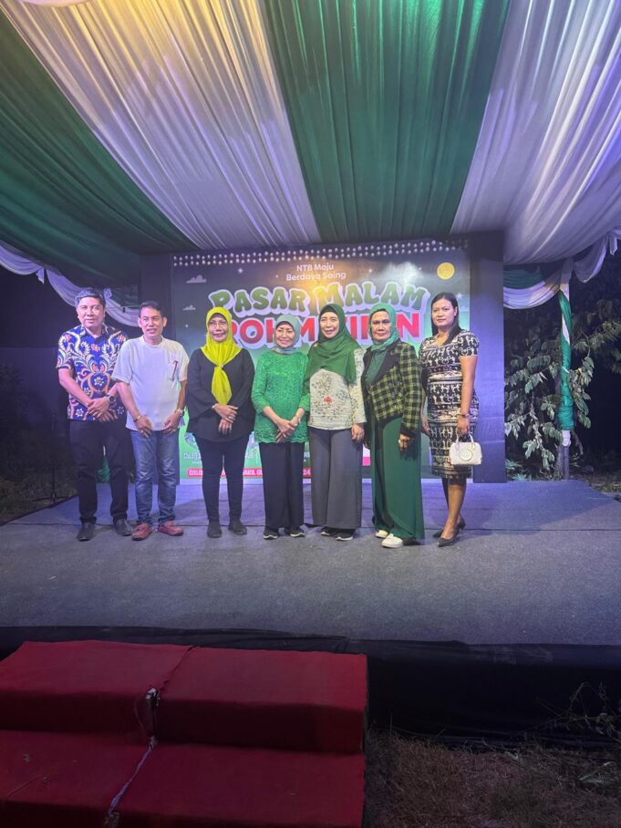 Rohmi-Firin Sapa Warga Kota Mataram dengan Gelar Pasar Malam