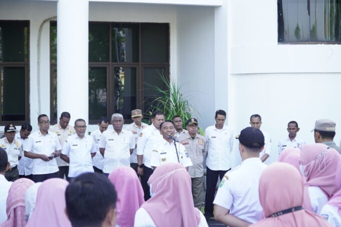 Pjs. Bupati Sumbawa Pimpi Apel Perdana, Harap ASN Tidak Terlibat Politik Praktis
