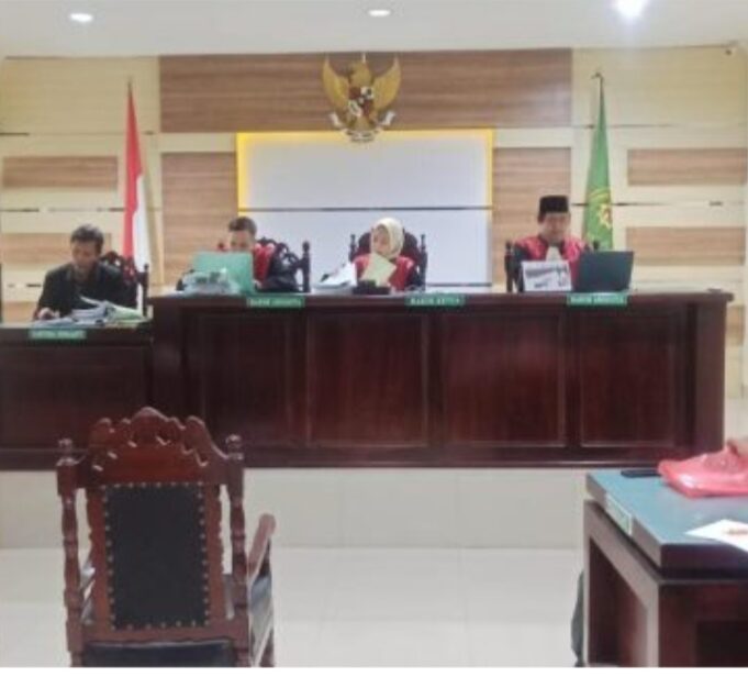 Pengacara Adhy Hadirkan Saksi Beberkan Perbedaan Sertifikat HPL Sengketa Tanah Pasuruan