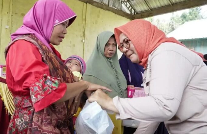 Wakil Bupati Sumbawa Lakukan Pelayanan Stunting di Desa Baturotok