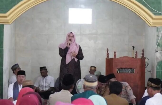 Wabup Sumbawa Hadiri Maulid di Dusun Ai Limung