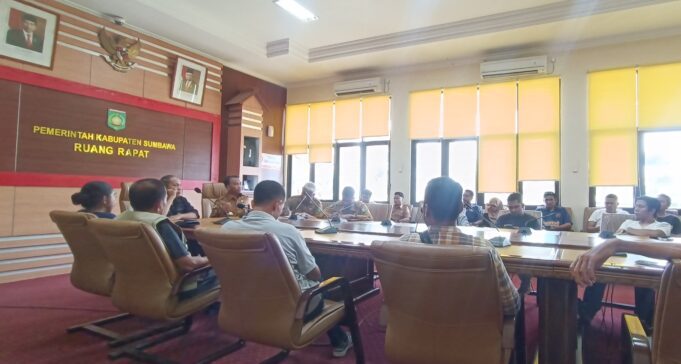 Ajak Wartawan Kolaborasi, Pjs Bupati Sumbawa: Saya Tidak Ingin Dzolim dengan Jabatan dan Menyiakan Waktu