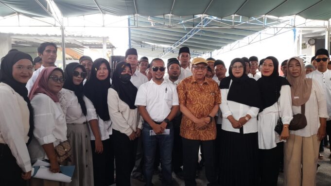 Haji Mo Kukuhkan Tim Relawan, Warga Desa Dalam Bertekad Menangkan MO-BJS