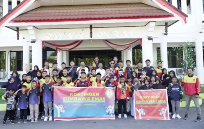 Pjs. Bupati Sumbawa Lepas Kontingen Taekwondo Sumbawa Emas Menuju Kejuaraan Nasional Danrem Cup Wirabhakti 2024