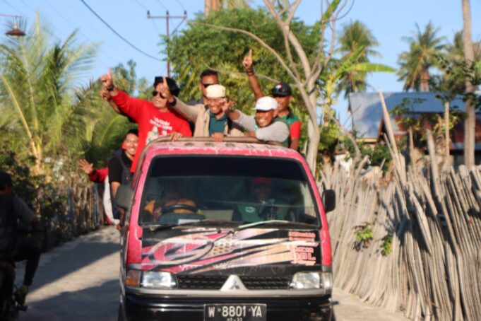 Transportasi Aman dan Ambulance Laut Gratis untuk Warga Pulau Terpencil dari Rohmi-Firin