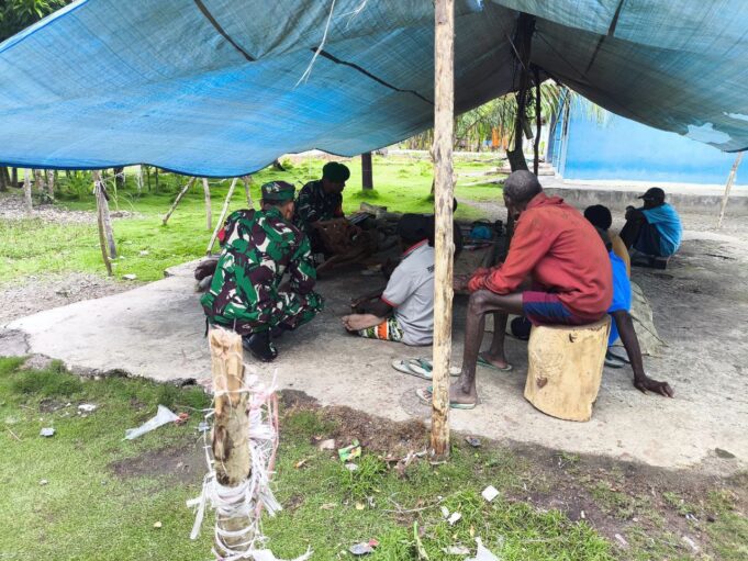 Jaga Hubungan Yang Sudah Terjalin Dengan Baik, Babinsa Koramil Mapurujaya Rutin Gelar Komsos Bersama Warga Binaan