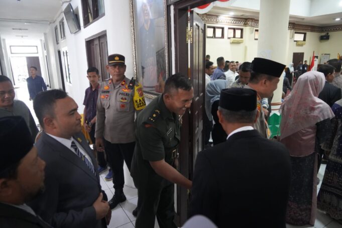 Kasi Ops Korem 012/TU Hadiri Rapat Paripurna DPRK Aceh Barat