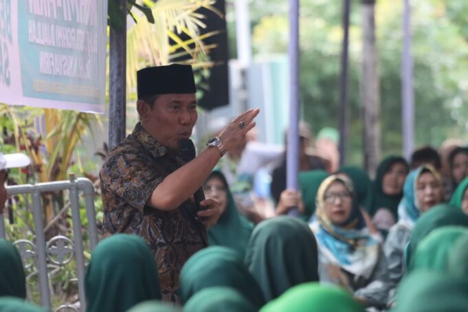 Rohmi-Firin Perjuangkan Penghapusan Hutang Petani Gagal Panen