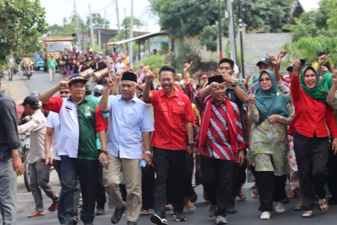 Ribuan Warga Sambelia Lotim Turun ke Jalan Sambut Cawagub NTB Nomor 1 Haji FIrin