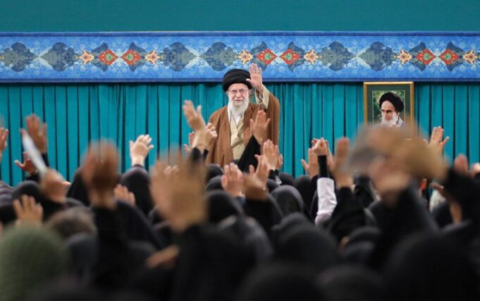 Khamenei: Permusuhan Zionis dan AS Akan Ditanggapi Dengan Respon Menghancurkan