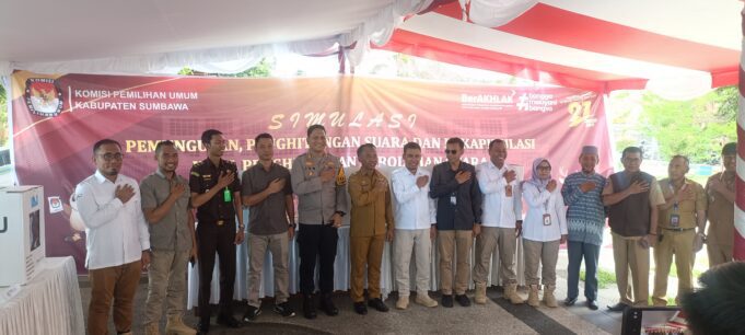 KPU Sumbawa Lakukan Simulasi Pungut-Hitung Pilkada 2024