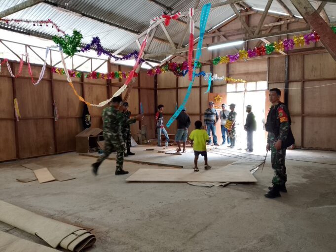 Jelang Hari Jadi TNI AD Ke-79 TA 2024, Koramil Tembagapura Gelar Karya Bakti dan Pemberian Bansos