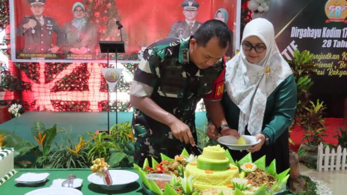 Perkuat Soliditas Dalam Satuan, Kodim 1710/Mimika Gelar Acara Natal Bersama dan Syukuran HUT Ke-28 Kodim 1710/Mimika