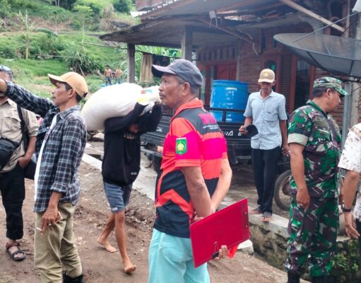 Banjir di Dusun Lenang Belo Rendam 11 Rumah, BPBD Kabupaten Sumbawa Turun ke Lunyuk